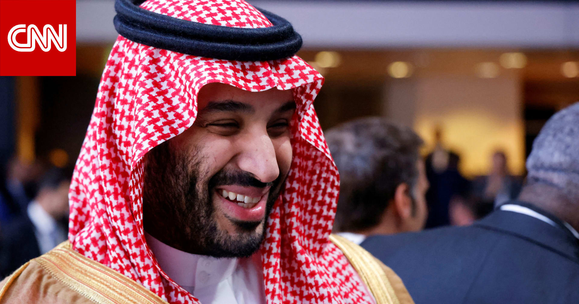 محمد بن سلمان يثير تفاعلا بذكرى ميلاده الـ39.. وتذكير بتصريح "شي إلهي قيّضه للمملكة"