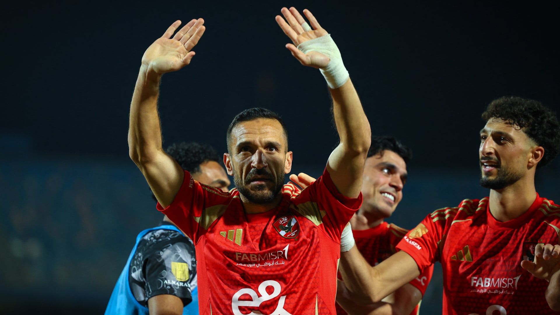 نظرة على أرقام علي معلول مع الأهلي بعد رحيله عن الفريق