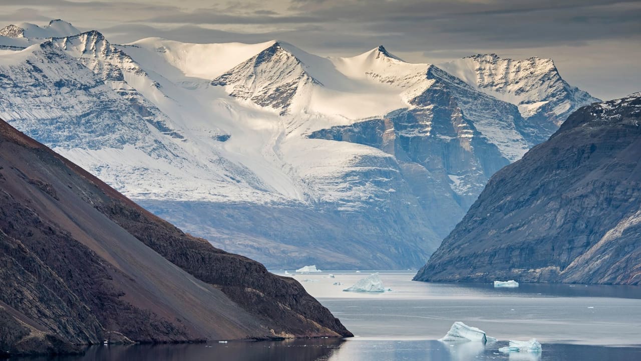 230911130109-01-worlds-largest-national-parks-northeast-greenland-national-park_0.jpg