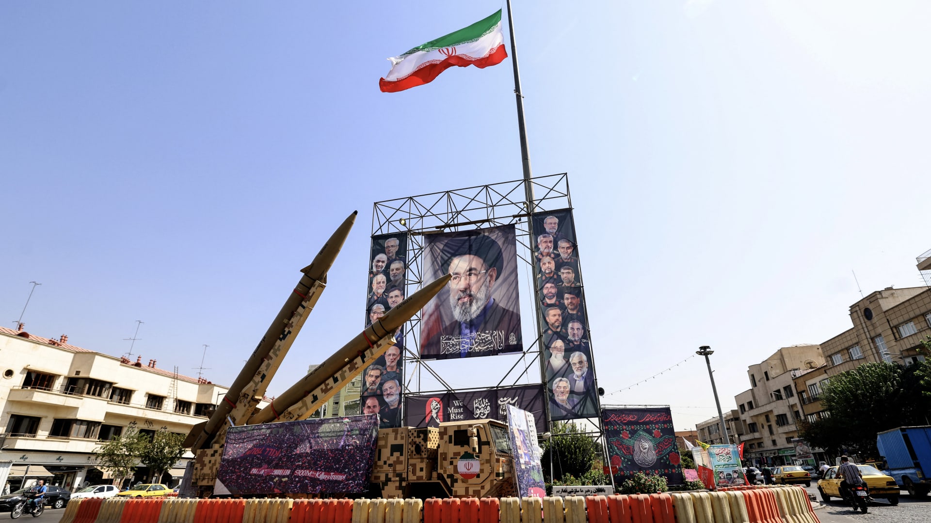 "حرب مفاجآت".. مسؤول إيراني يكشف لـCNN عن أهداف طهران الانتقامية إذا هاجمتها أمريكا أو إسرائيل