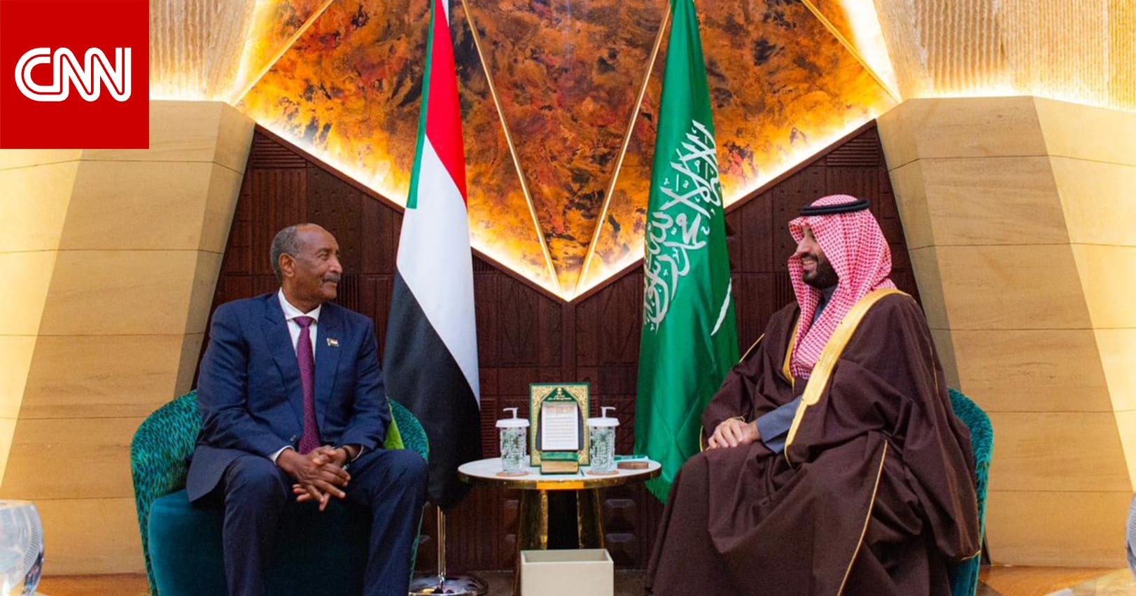 البرهان ينشر صورة مع ولي العهد السعودي خلال زيارته للمملكة: "ابن الأكرمين"