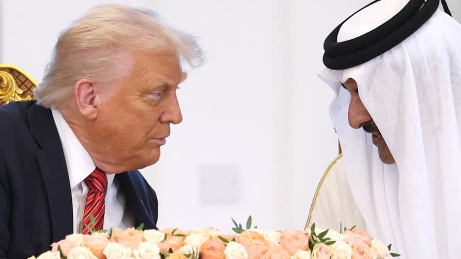 ما تطورات المحادثات مع حماس وماذا دار بين أمير قطر وترامب بشأن إيران؟.. شاهد رد محمد بن عبد الرحمن