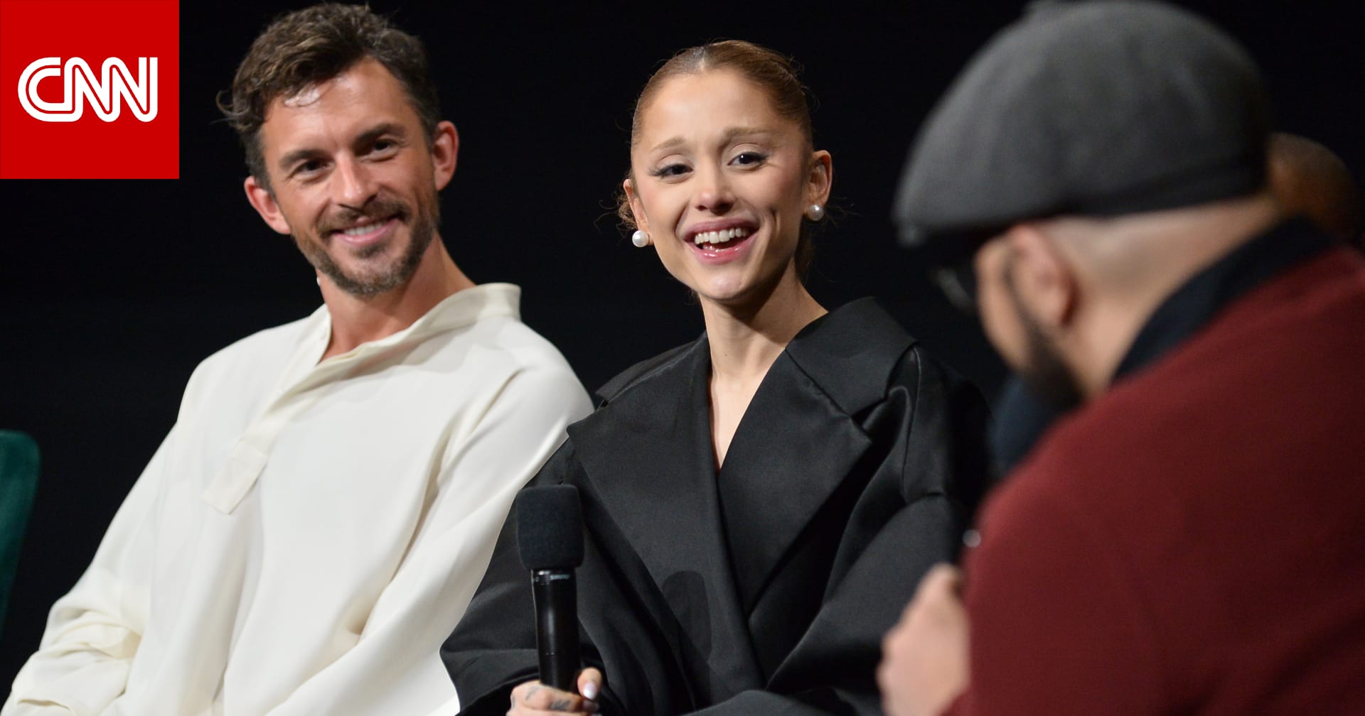 نجما "Wicked" أريانا غراندي وجوناثان بيلي يتعاونان مجددًا في مسرحية