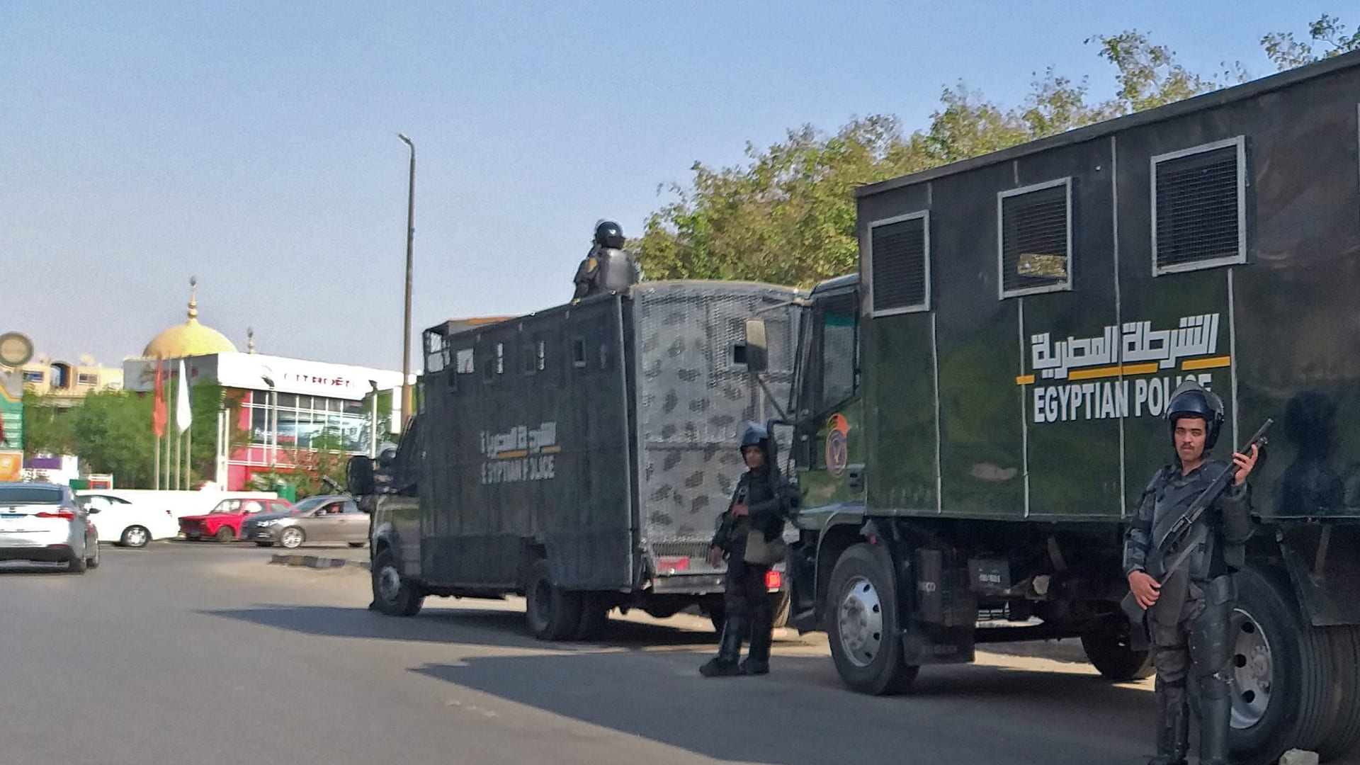 مصر.. تداول فيديو لما فعله عاطل وسيدة بفتاة بالطريق والداخلية تكشف حقيقته