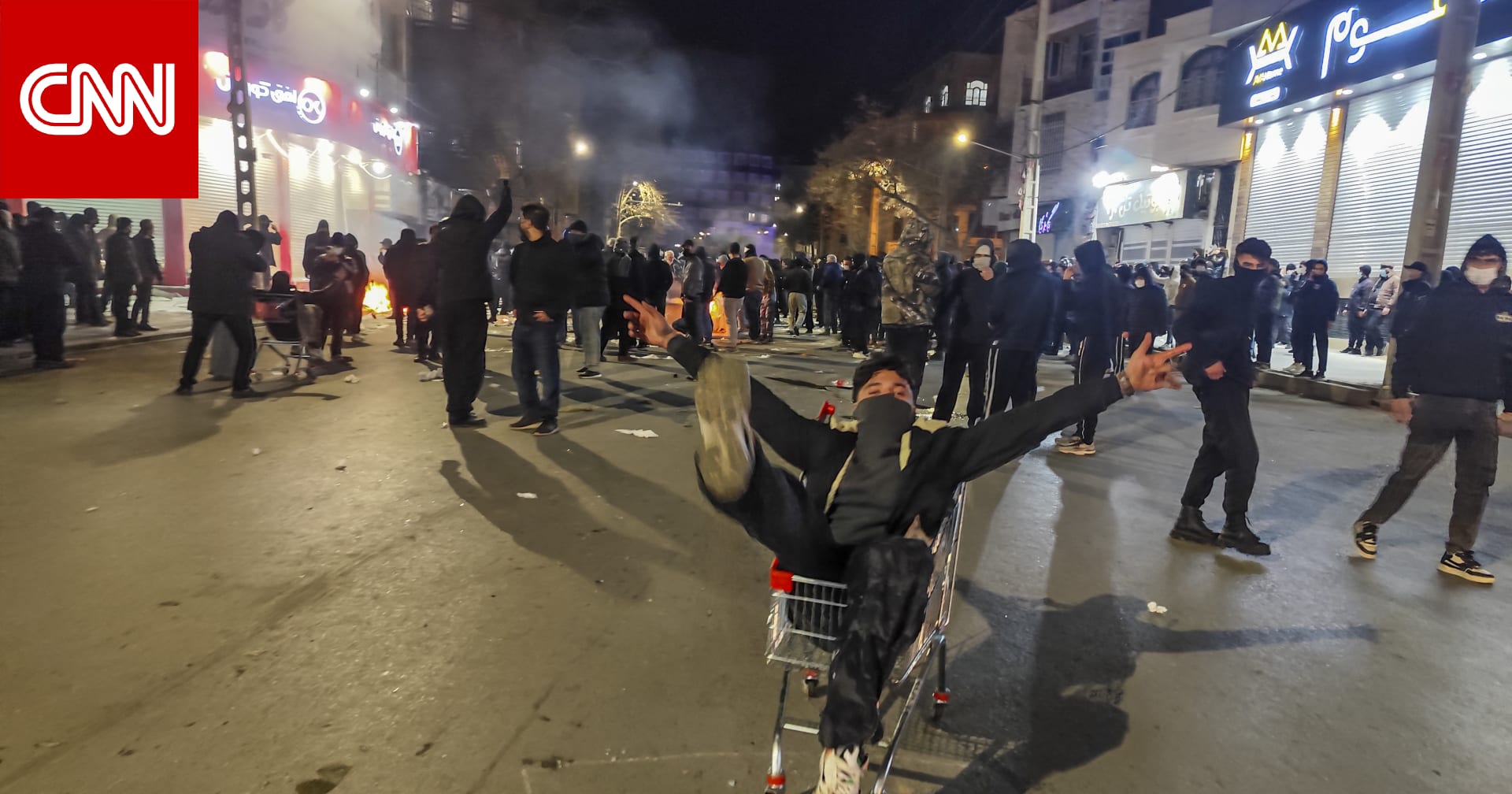 "الملالي انشغلوا بالحروب وتصدير الثورة".. ضاحي خلفان يعلق على الاحتجاجات في إيران