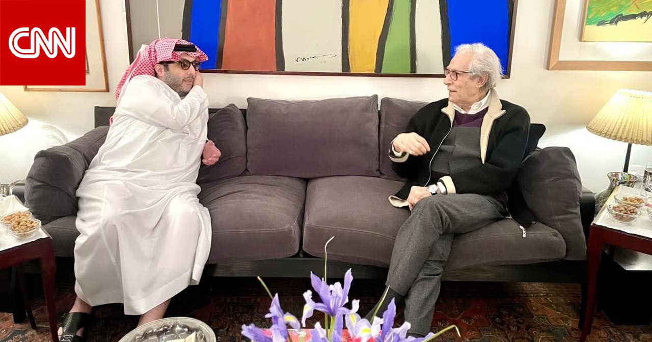 مصر.. علاء مبارك يعلق على زيارة تركي آل الشيخ لفاروق حسني في منزله