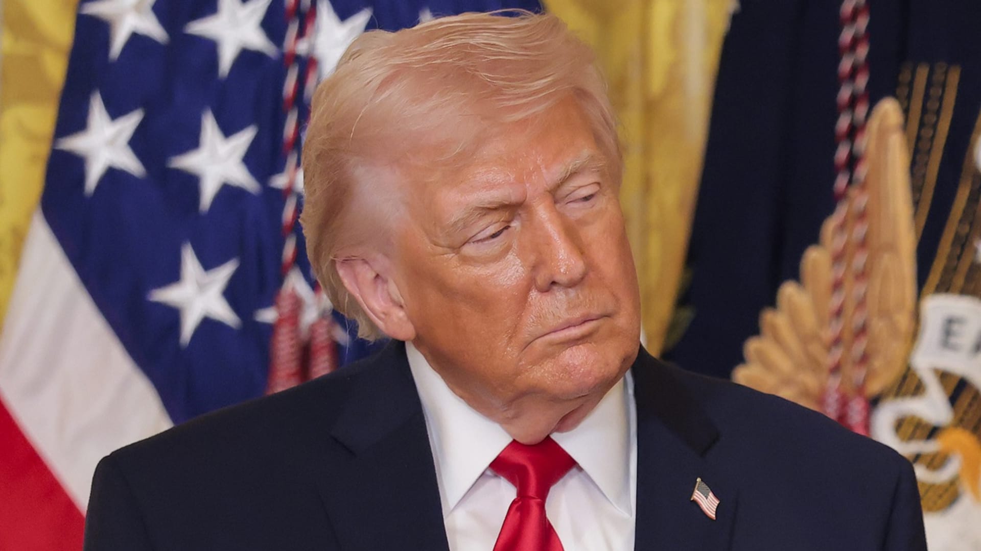 ماذا قالت الصين وبريطانيا عن تصريحات ترامب بشأن تأمين مضيق هرمز؟