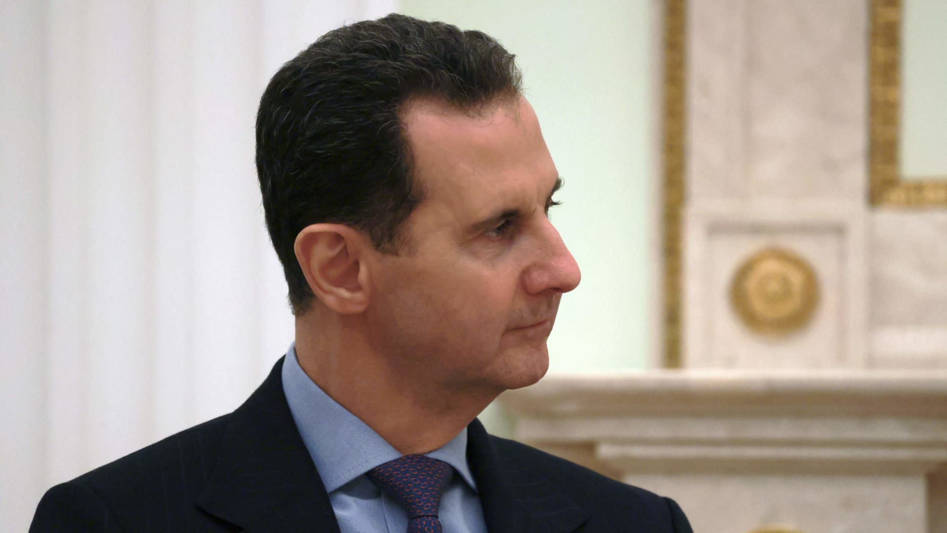 ¬الأسد يعول على "النظام العالمي" الجديد للمساعدة في إعادة تأهيله.. فهل يمكن إنعاش اقتصاده في ظل العقوبات؟ 