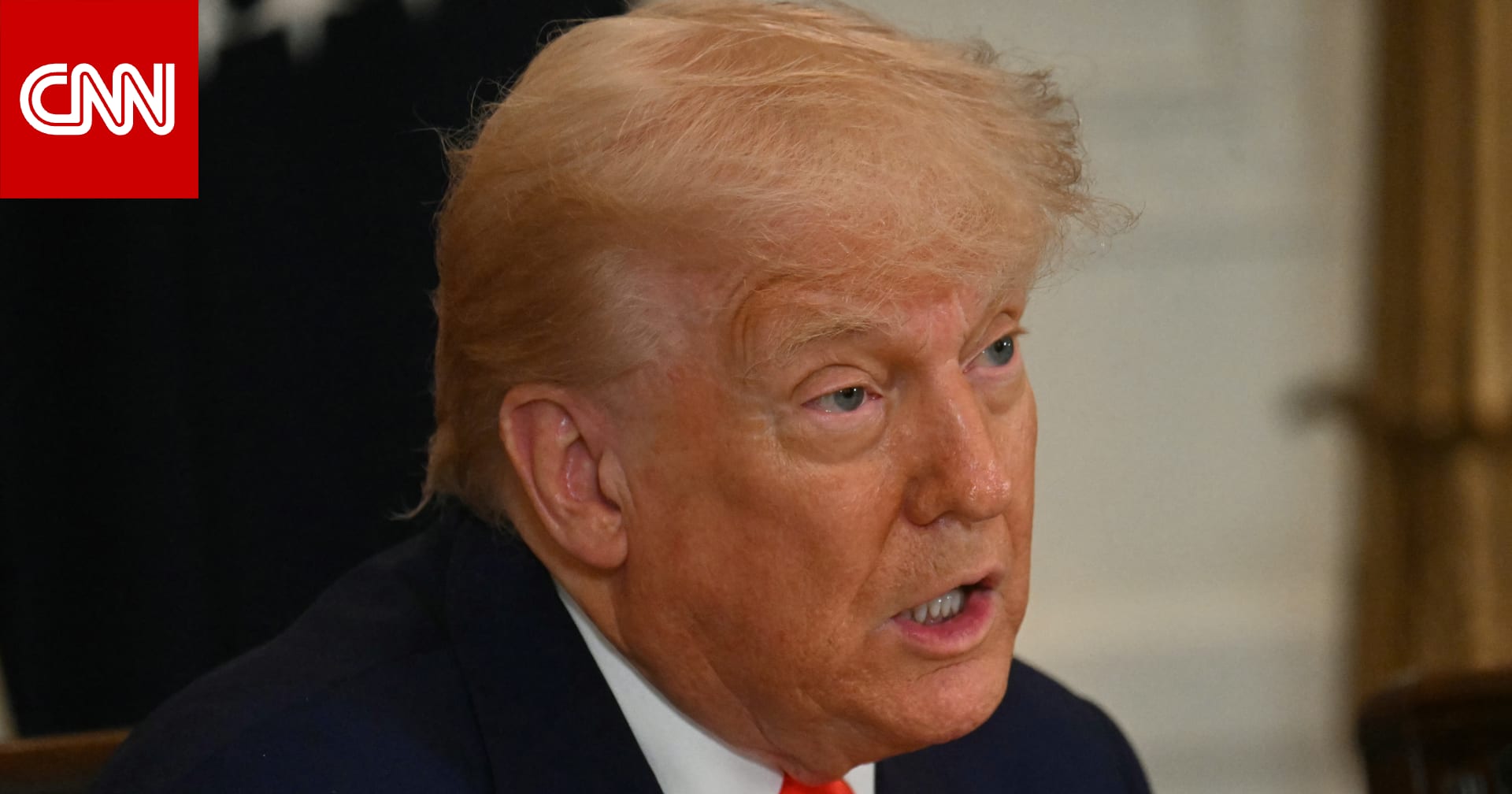 ترامب يهدد آبل برسوم جمركية 25% إن لم تصنع هواتف آيفون بأمريكا