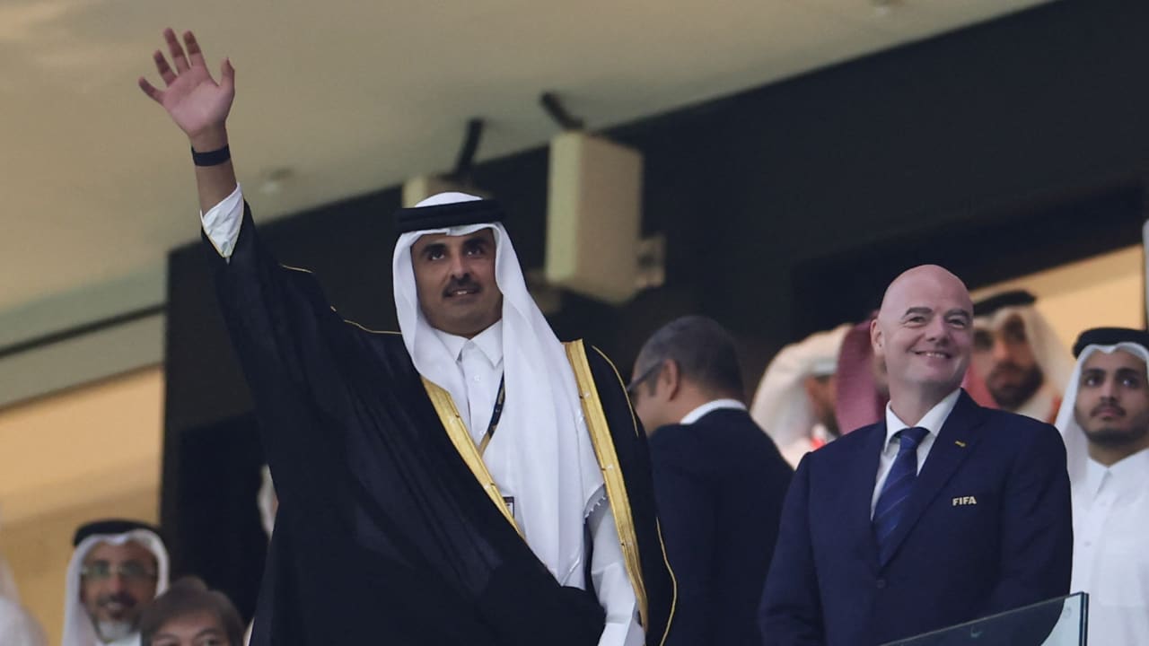 تفاعل على مشاركة أمير قطر في التجديف باليوم الرياضي في البلاد