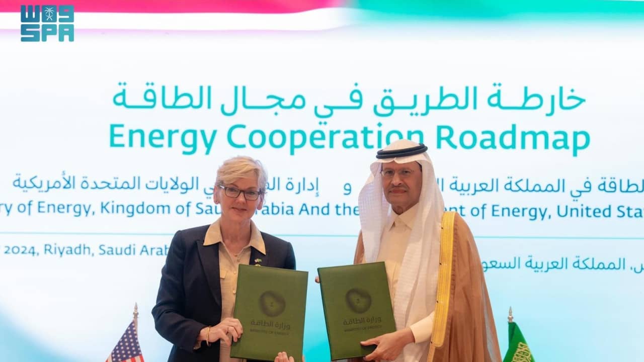 السعودية والولايات المتحدة يوقعان "خارطة طريق" للتعاون في مجال الطاقة