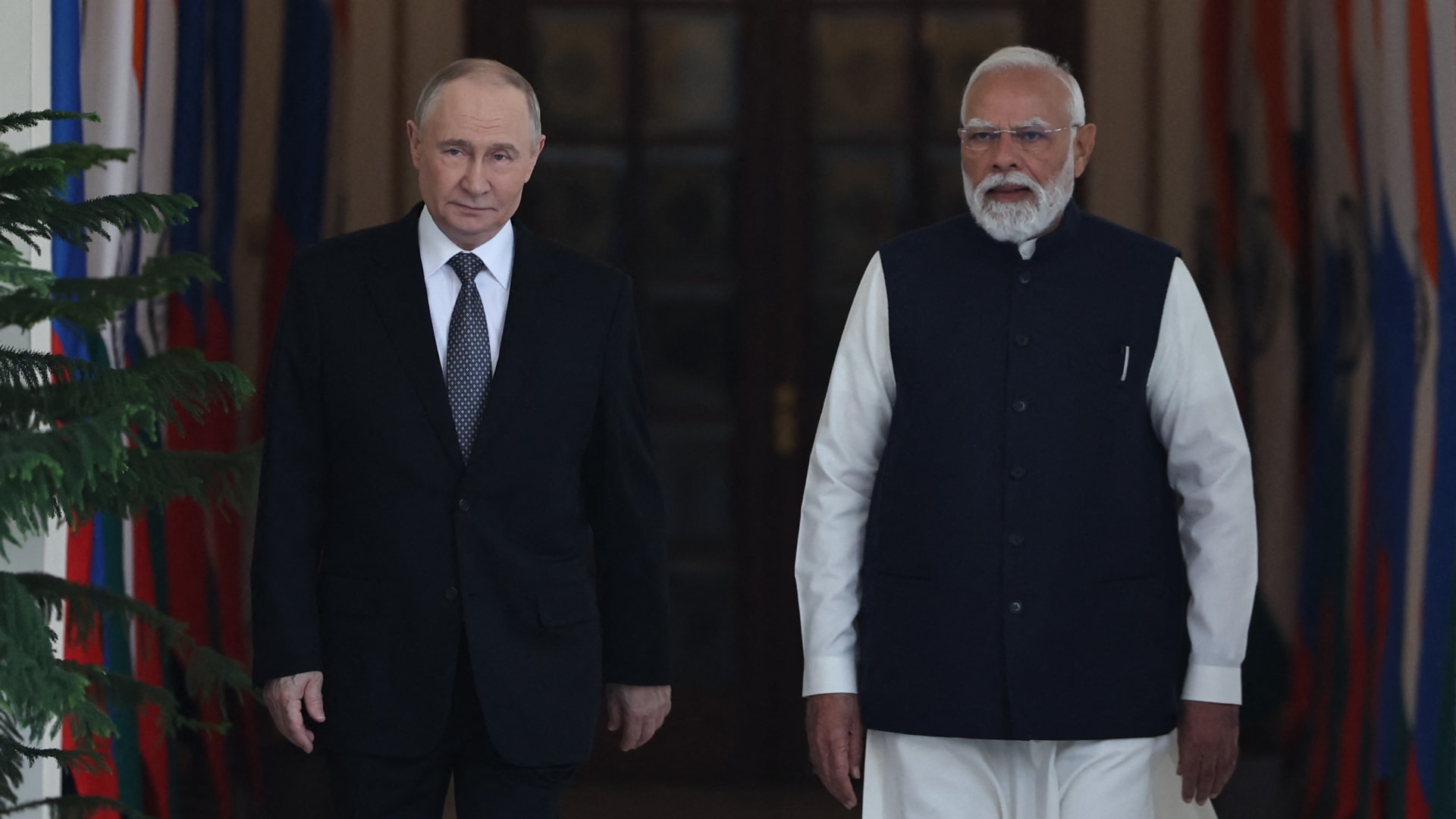 مودي باستقبال بوتين: الهند ليست محايدة وتقف إلى جانب السلام بأوكرانيا