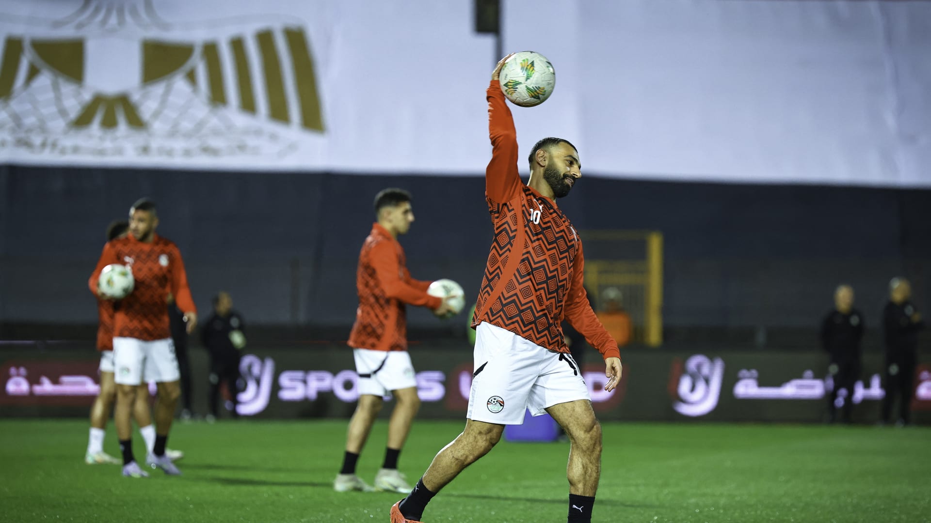 مصر.. حسام حسن يكشف الحالة الذهنية لمحمد صلاح قبل مشاركته في كأس إفريقيا