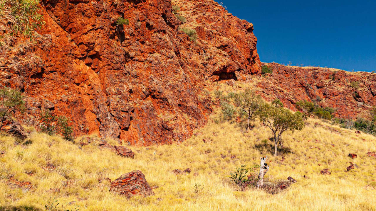تكتونية الصفائح.. لغز قديم يكشف بداياته على الأرض