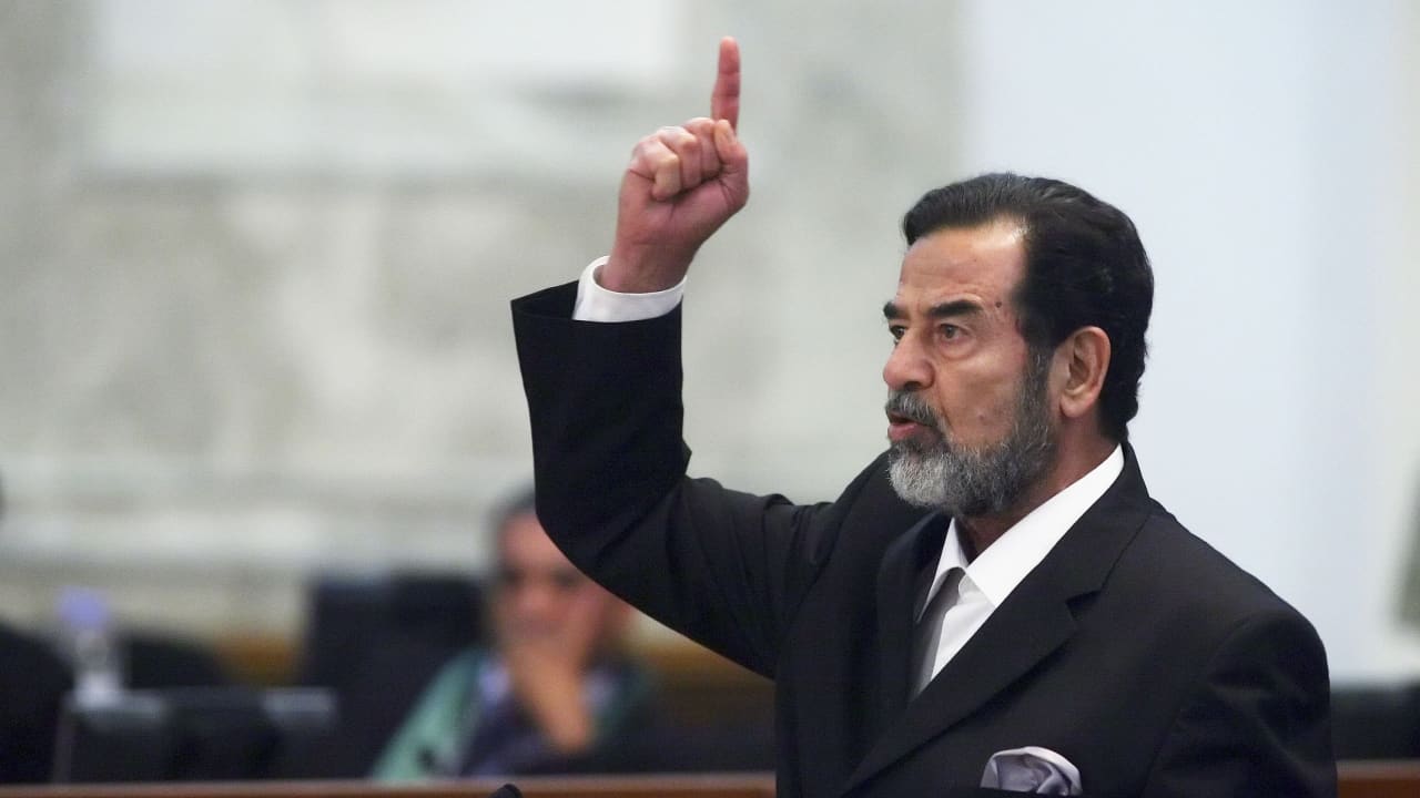 إياد علاوي يتحدث عن صدام حسين.. ماذا قال عن أمواله وأملاكه؟