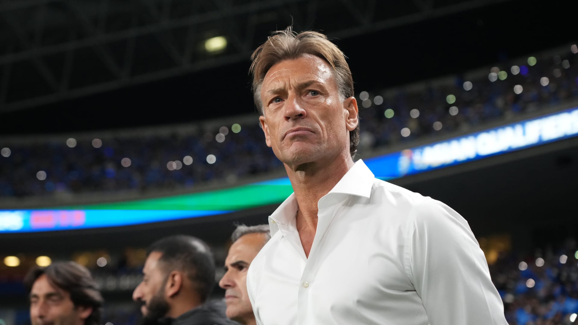 تفاعل على هدية قدمها إعلامي سعودي إلى رينارد بعد التأهل لمونديال 2026