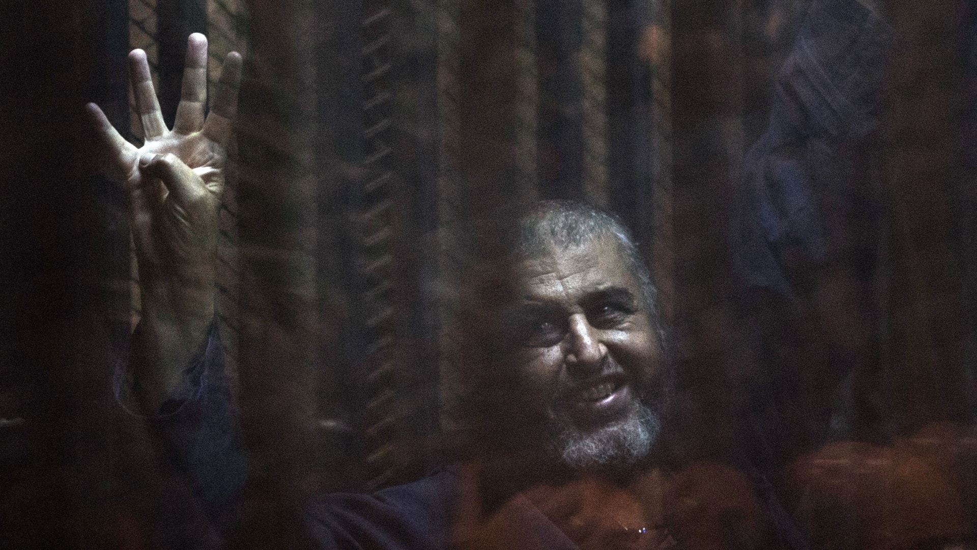صورة ارشيفية لخيرت الشاطر خلال ظهور بالمحكمة العام 2015