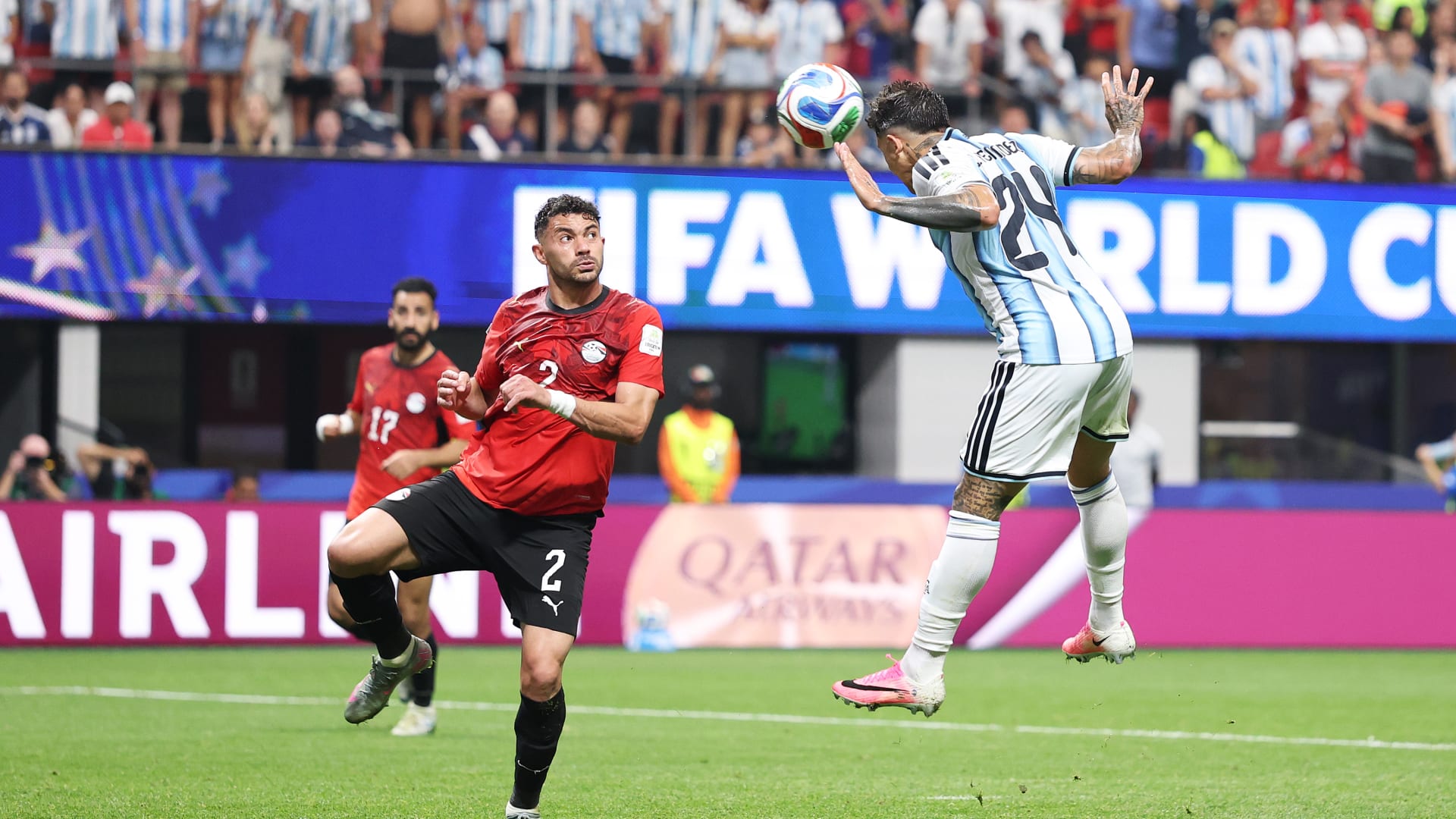 عزالدين الكلاوي يكتب: "الفراعنة" خرجوا برأس مرفرع بعد إحراج ميسي ونجوم "التانغو"