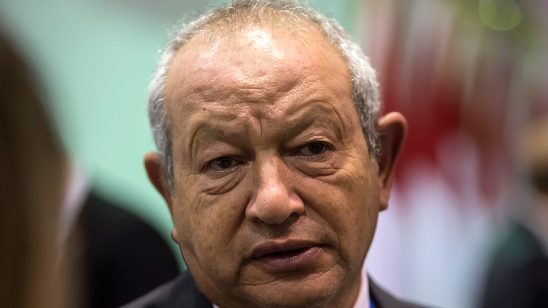 "طبعًا زعلان".. نجيب ساويرس يعلق على خسارة الأهلي في الدوري المصري