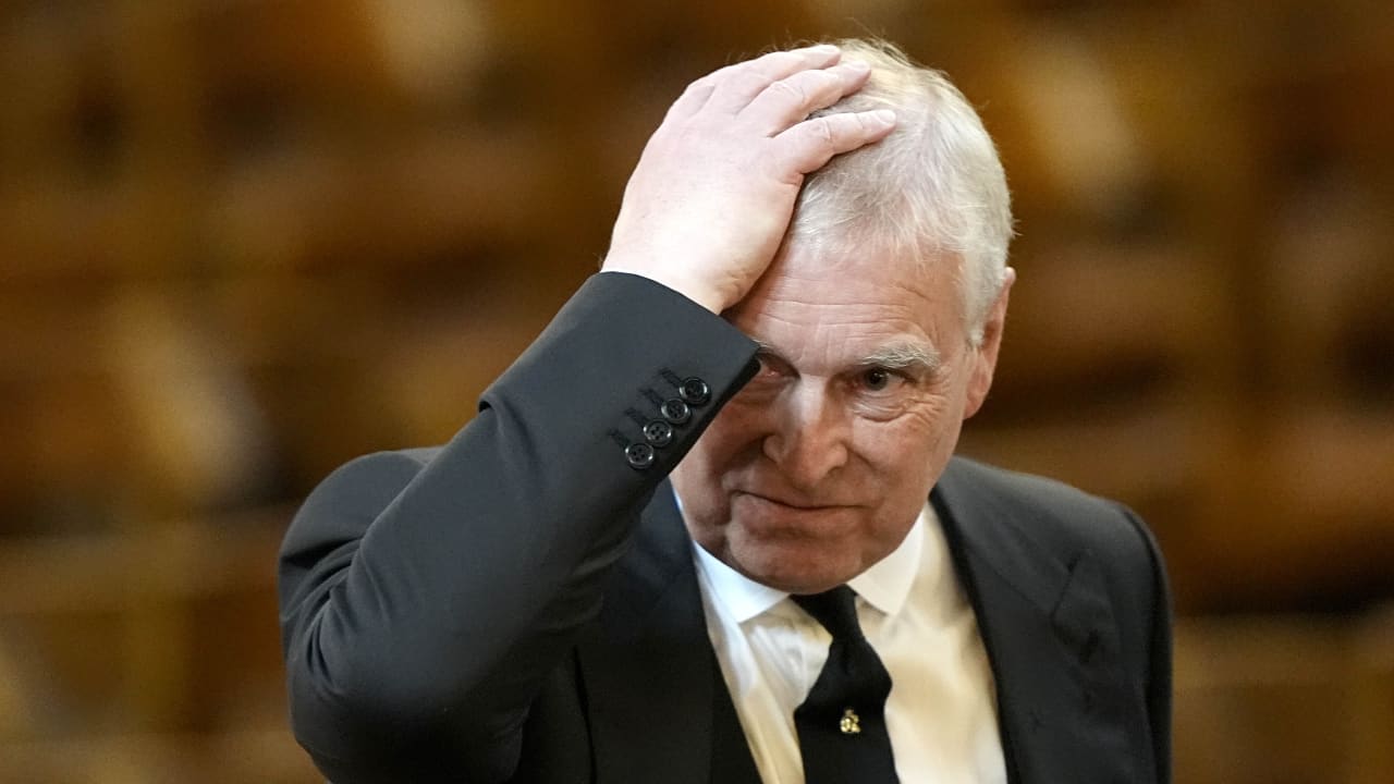 الشرطة البريطانية تعلن اعتقال أندرو شقيق الملك تشارلز بسبب ملفات إبستين