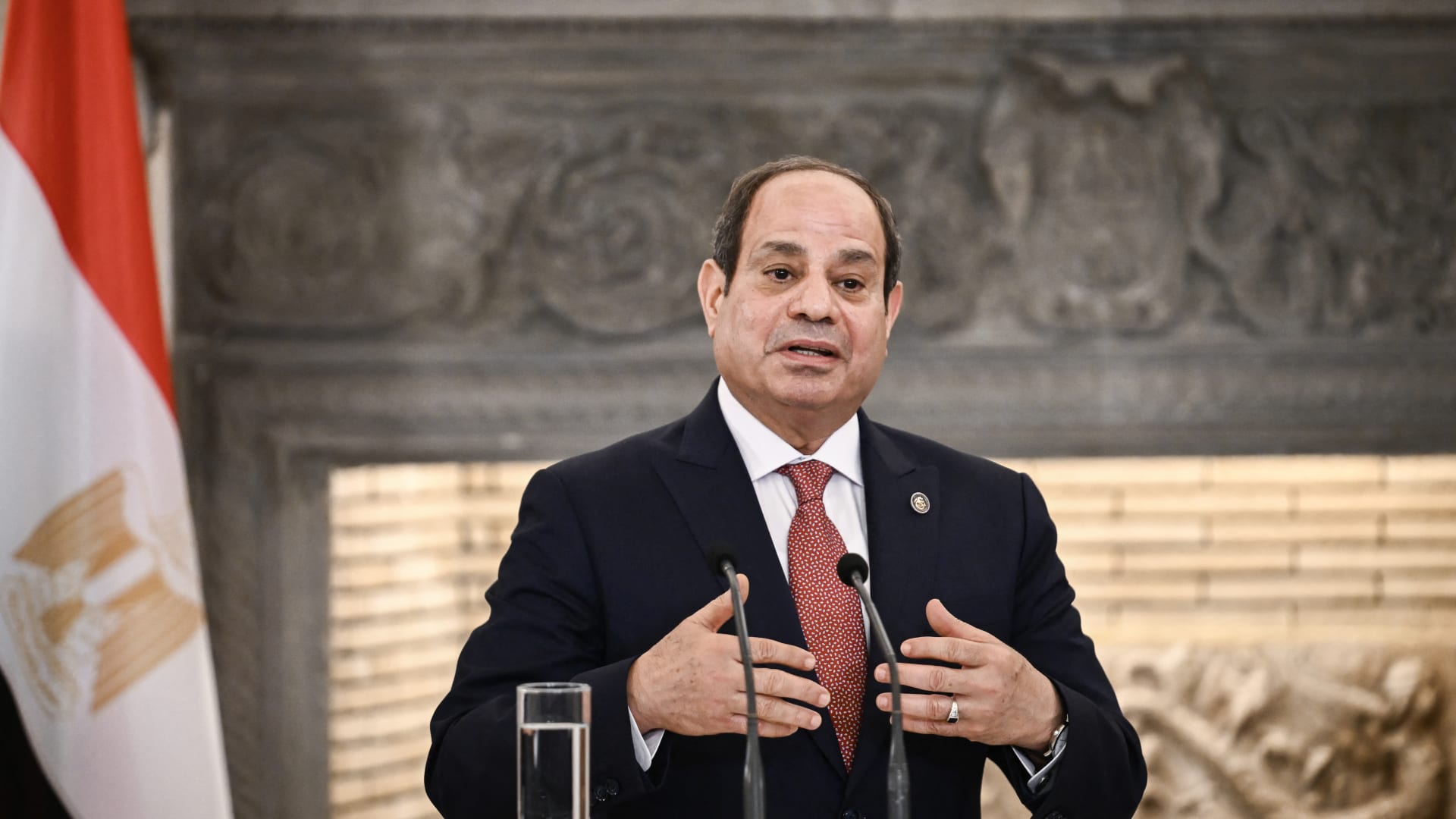 بيان رئاسي مصري يوضح تفاصيل اتصال السيسي وبزشكيان