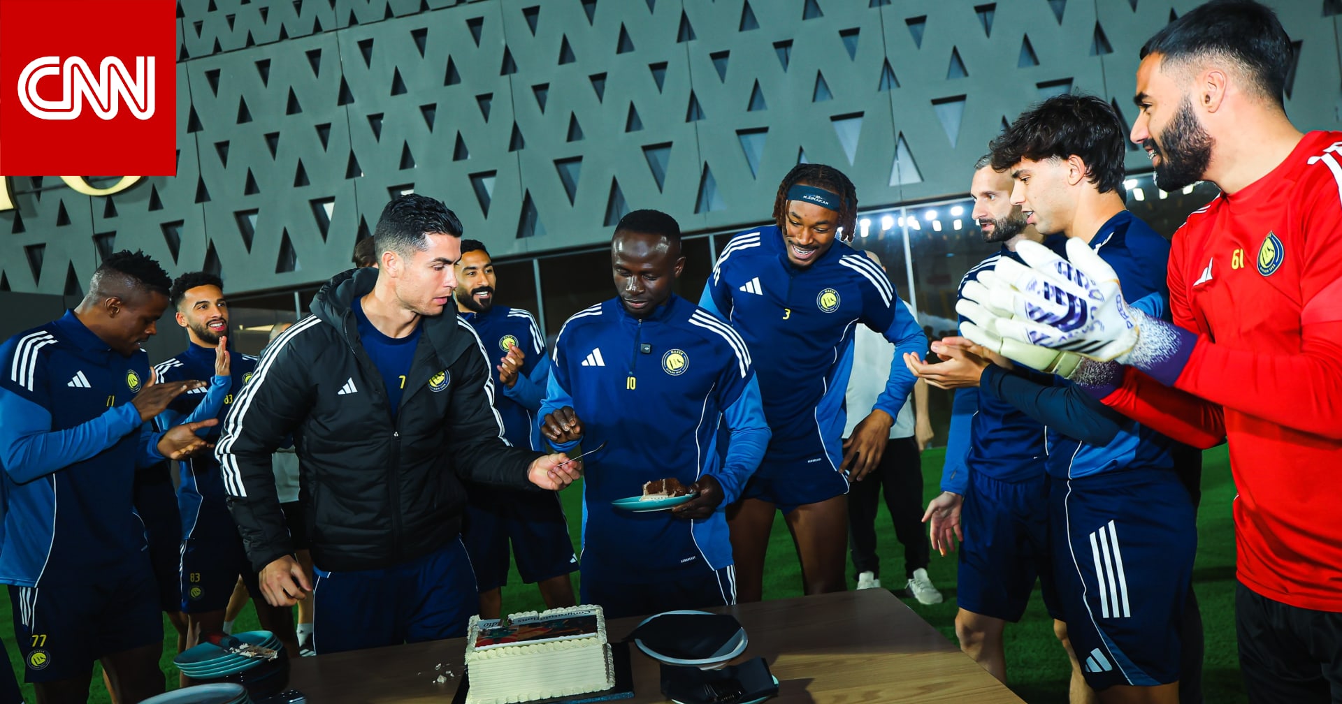 تصرف "طريف" من رونالدو خلال احتفاء لاعبي النصر بعودة ساديو ماني