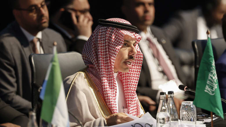 ماذا يعني انضمام السعودية والإمارات إلى “بريكس” وكيف سيكون أثر ذلك اقتصاديًا؟