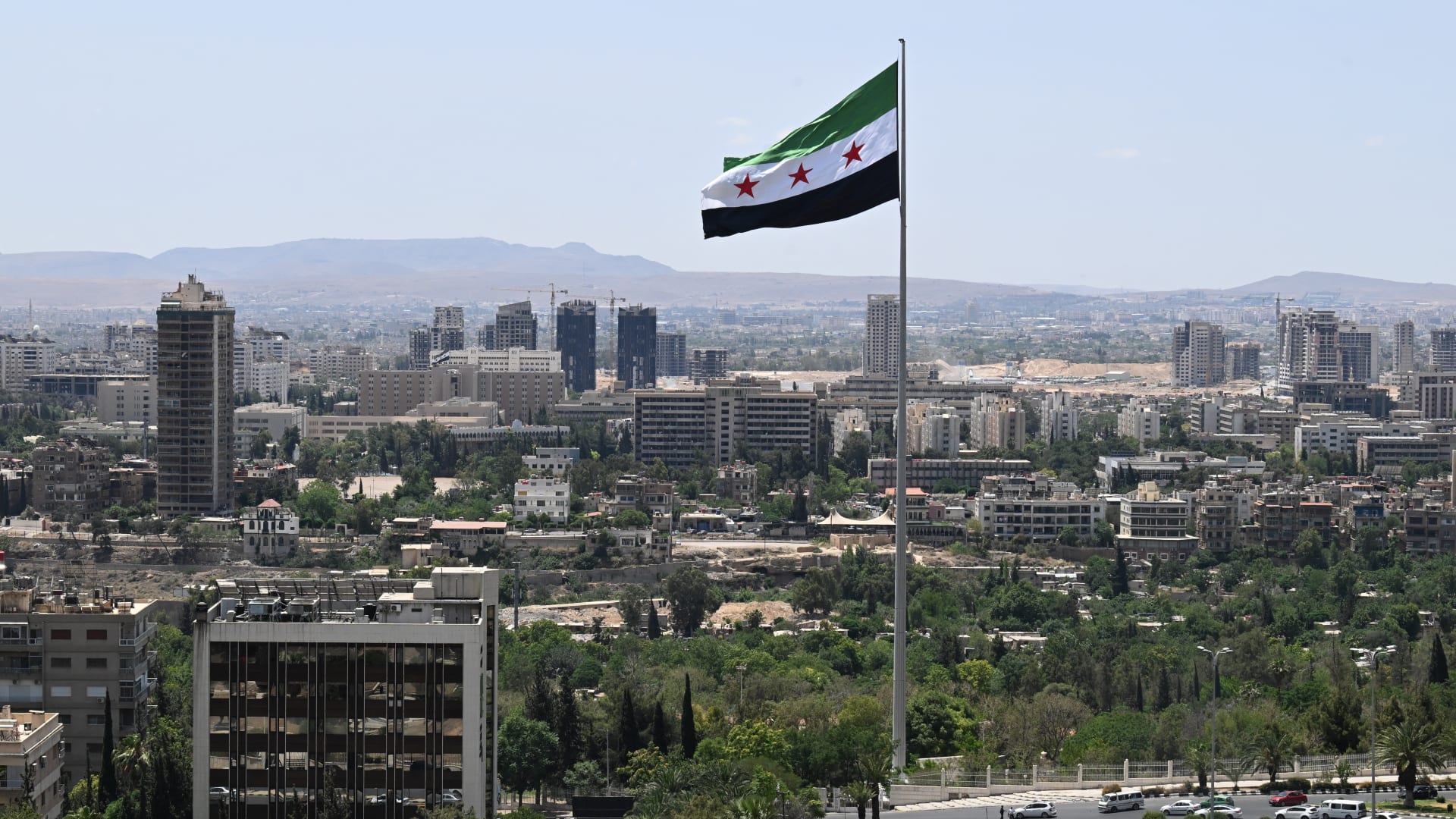 على خطى أمريكا وبريطانيا.. كندا ترفع سوريا من قائمة "الدول الداعمة للإرهاب"