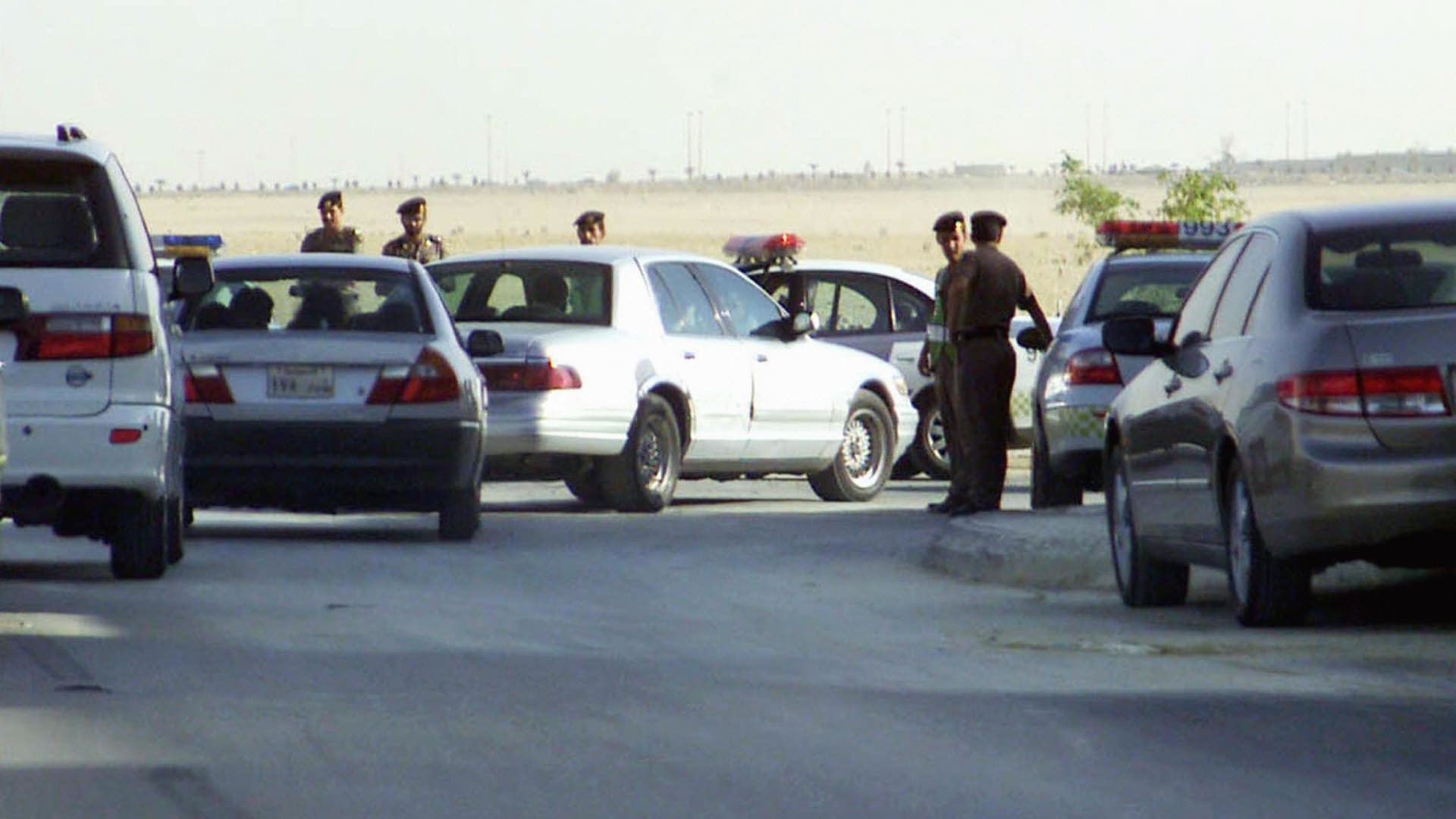 السعودية تنفذ الإعدام "حرابة" بحق 4 تناوبوا بالاعتداء على سوداني وقتله 1 السعودية تنفذ الإعدام "حرابة" بحق 4 تناوبوا بالاعتداء على سوداني وقتله