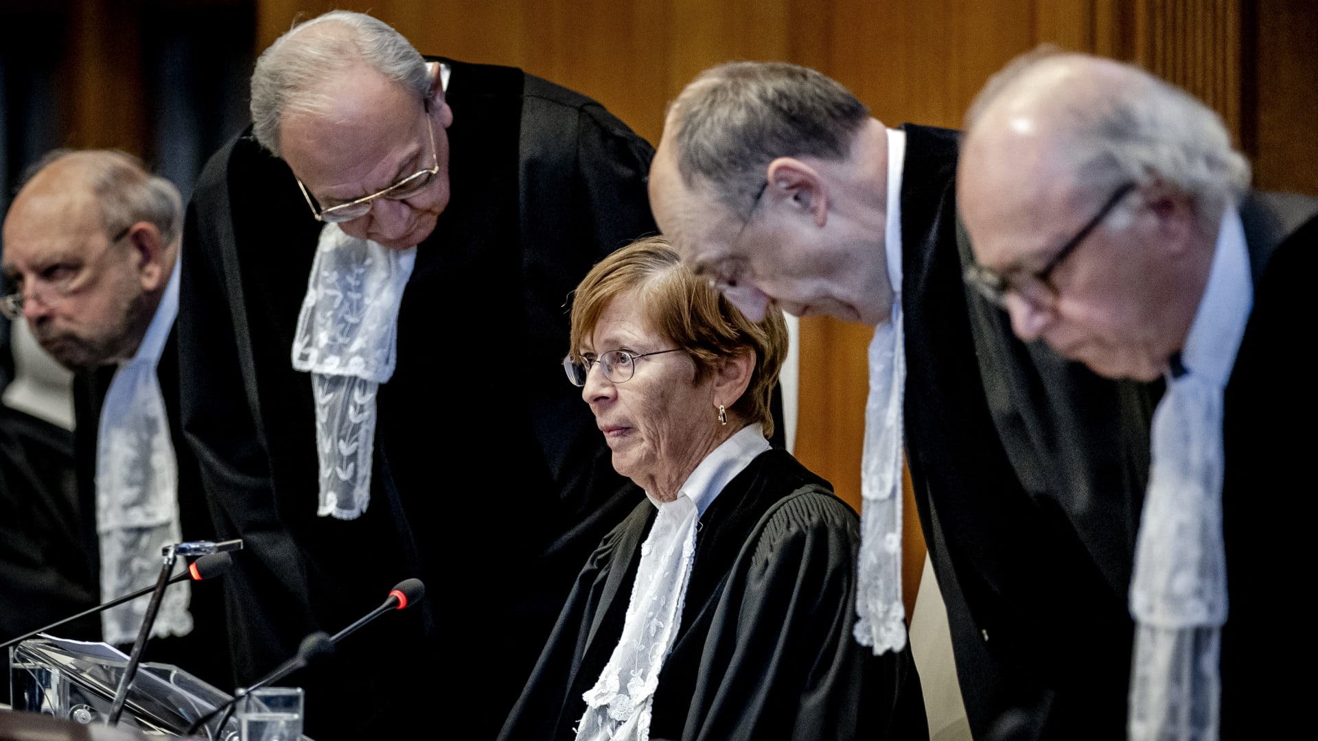 شاهد ما قالته رئيسة محكمة العدل الدولية قبل تلاوة قرارها