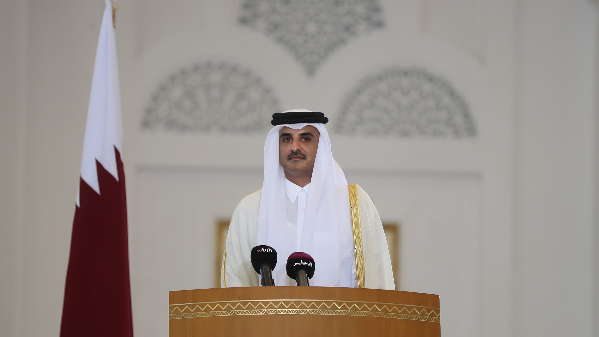 لحظة توقيع قادة الخليج على بيان العلا بعد افتتاح القمة الخليجية
