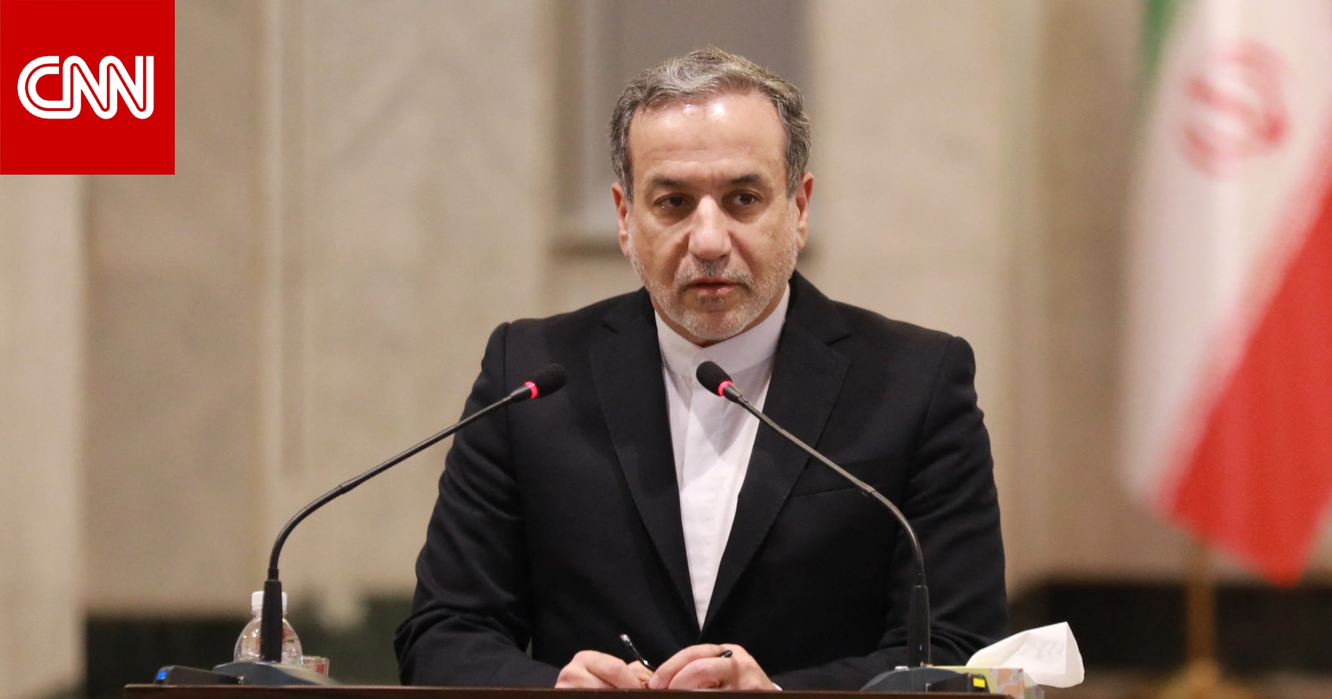 وزير خارجية إيران يلتقي مسؤولا حوثيا في عُمان.. وهذا ما ناقشاه