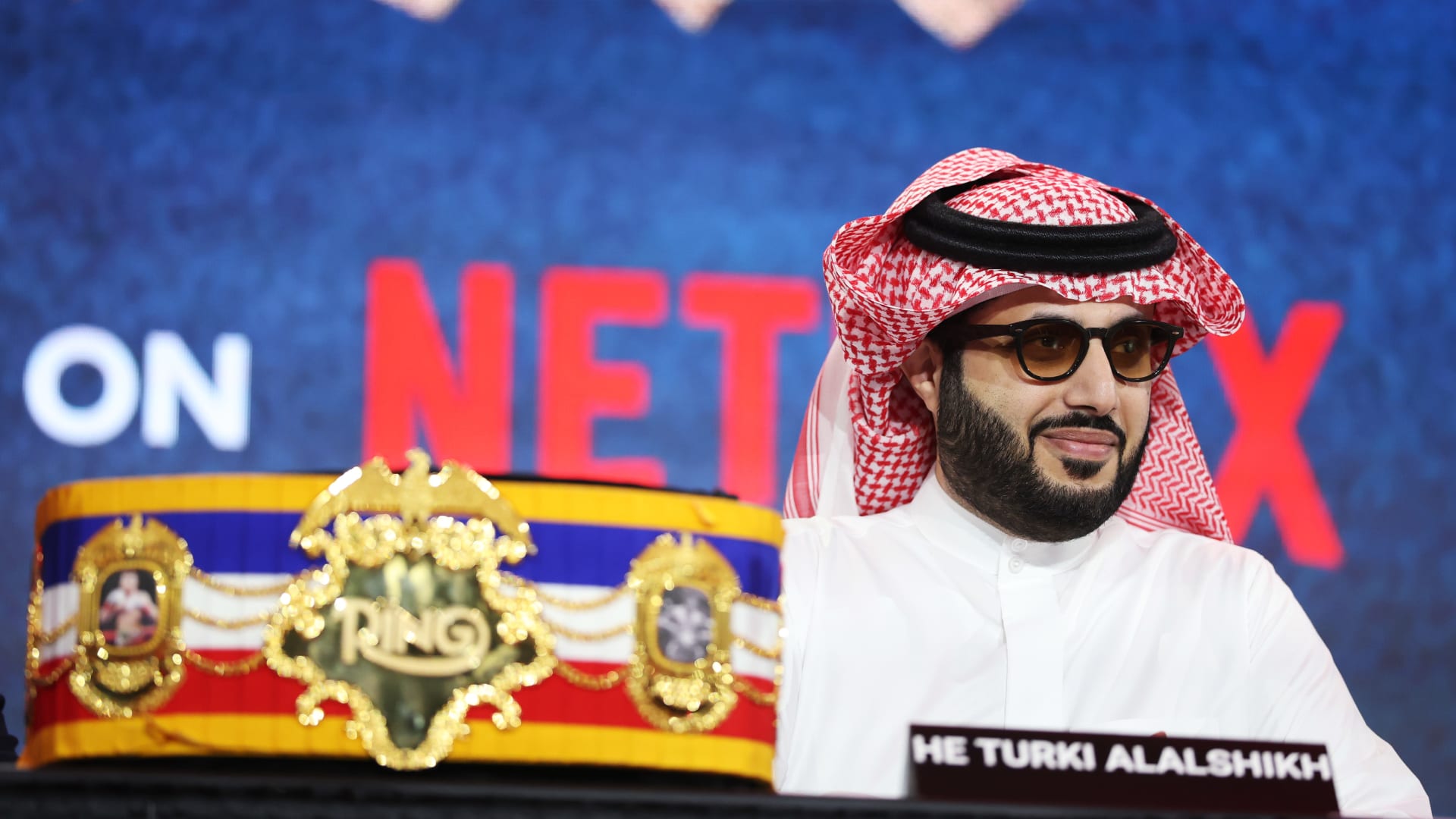 تركي آل الشيخ يلمح إلى إمكانية استضافة مباراة من الدوري الإسباني في موسم الرياض