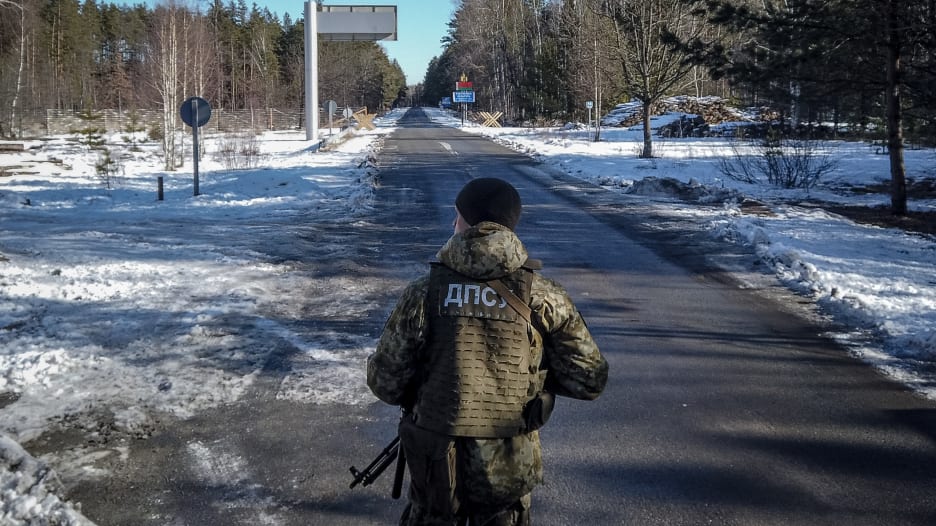 منظمة الأمن والتعاون في أوروبا تسحب بعض مراقبيها في شرق أوكرانيا