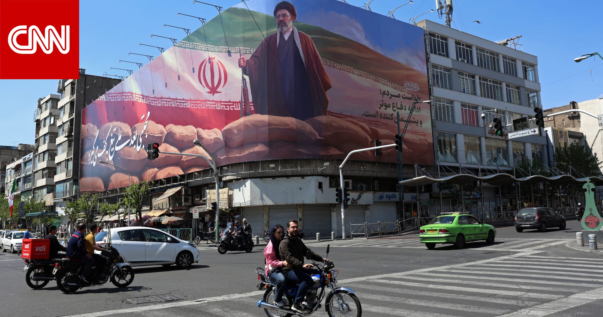 خبير يعلق على رسالة مجتبى خامنئي إلى "جيران إيران الجنوبيين"