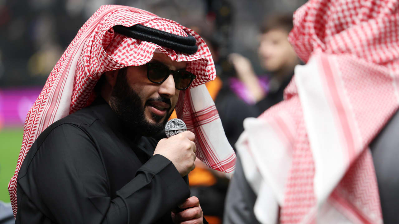 تركي آل الشيخ يعلق على فوز السعودية هتان السيف على المصرية إيمان بركة