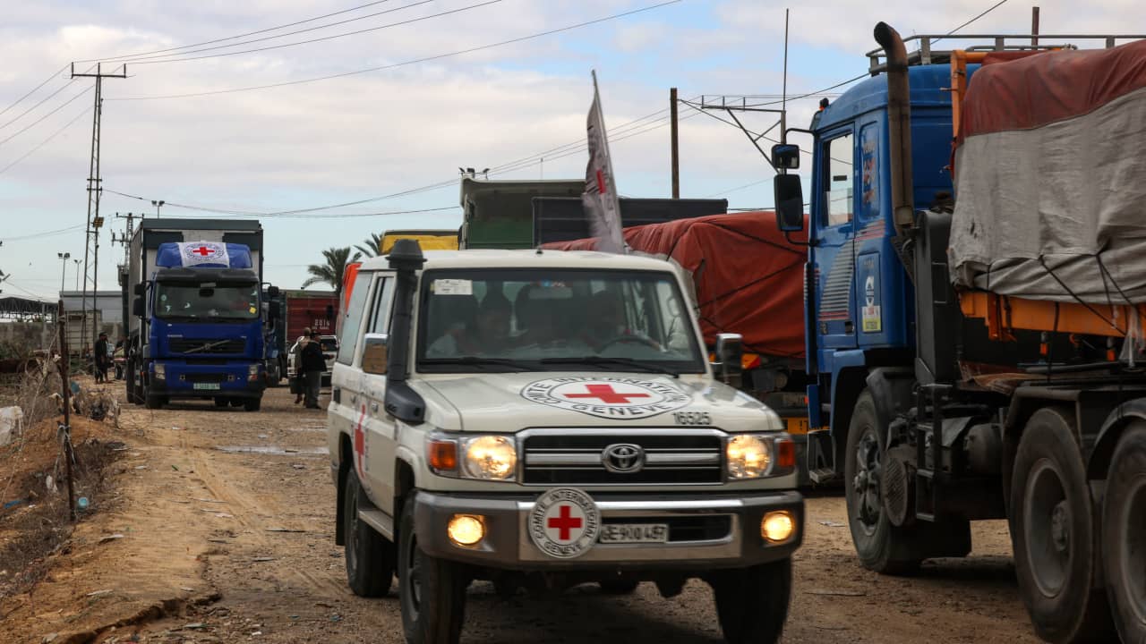 "توفير الوقود للشاحنات فقط لن ينقذ الأرواح".. الأمم المتحدة تحذر من أن عملياتها في غزة "على وشك الانهيار"