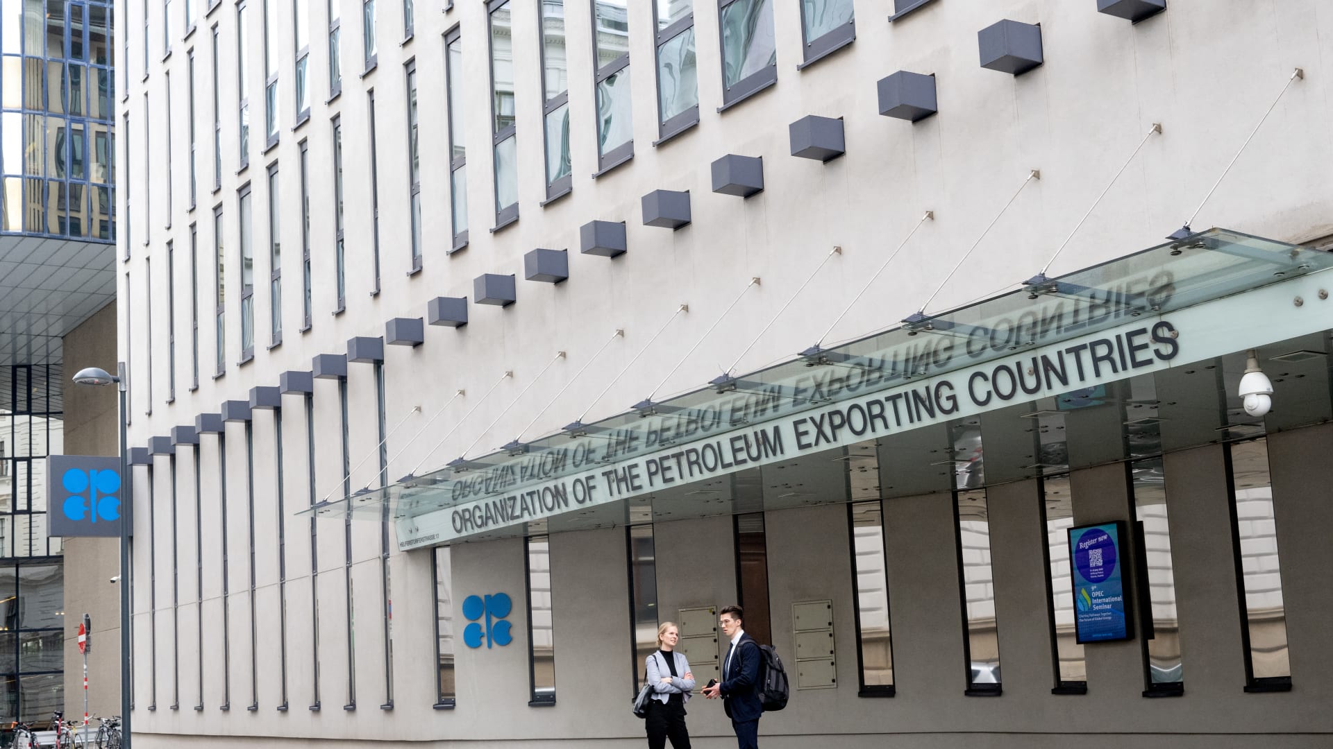 بعد أزمة فنزويلا.. أول بيان من 8 دول في "أوبك+" بشأن مستويات إنتاج النفط