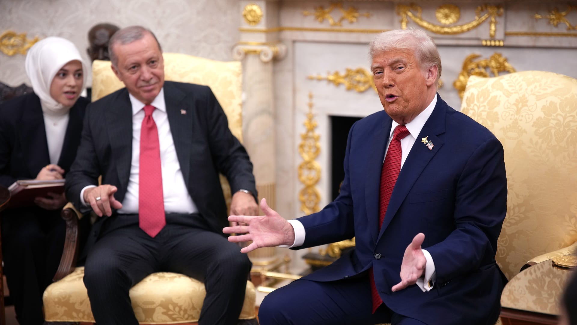 ترامب: أردوغان كان مسؤولا عن المساعدة بإزاحة نظام الأسد في سوريا