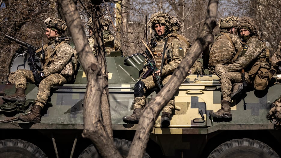 القوات الروسية تبدأ عملياتها في كريمينا الأوكرانية