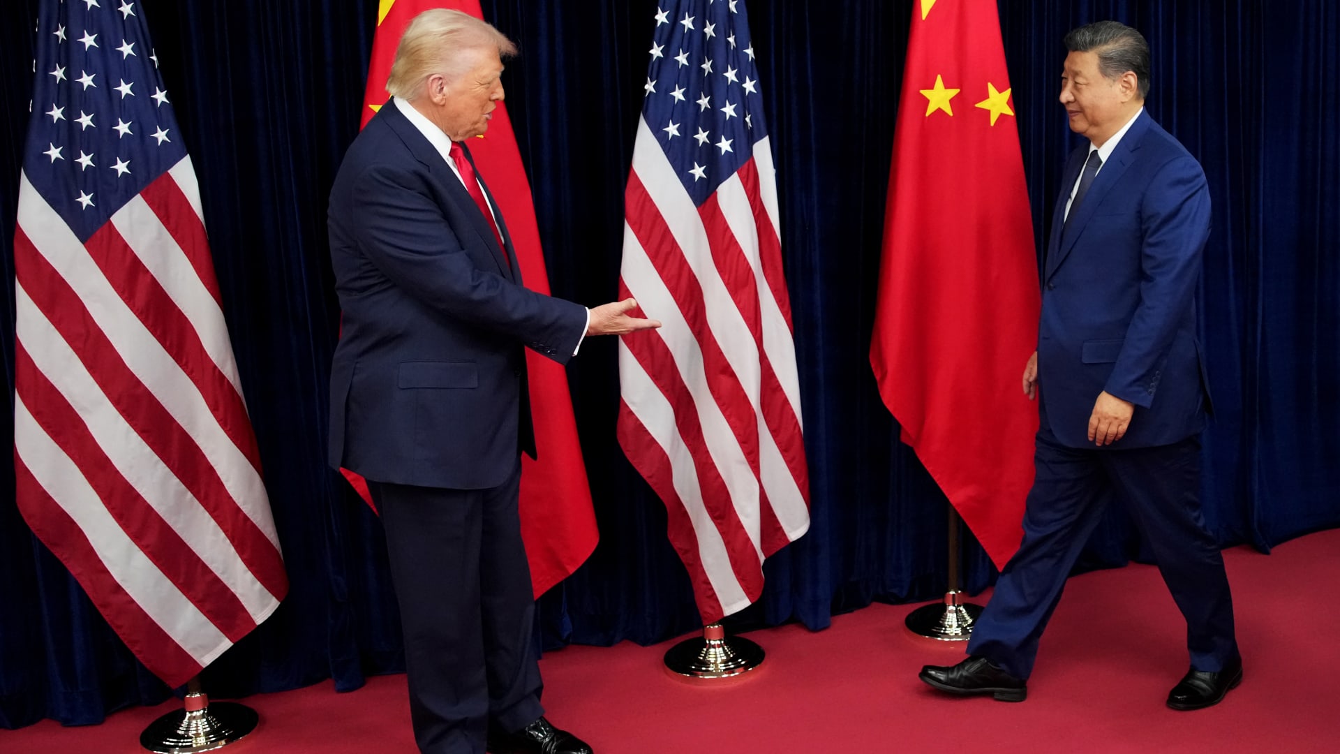 لمن اليد العليا؟ ترامب يشترط على الصين قبل زيارته "المساعدة في هرمز"