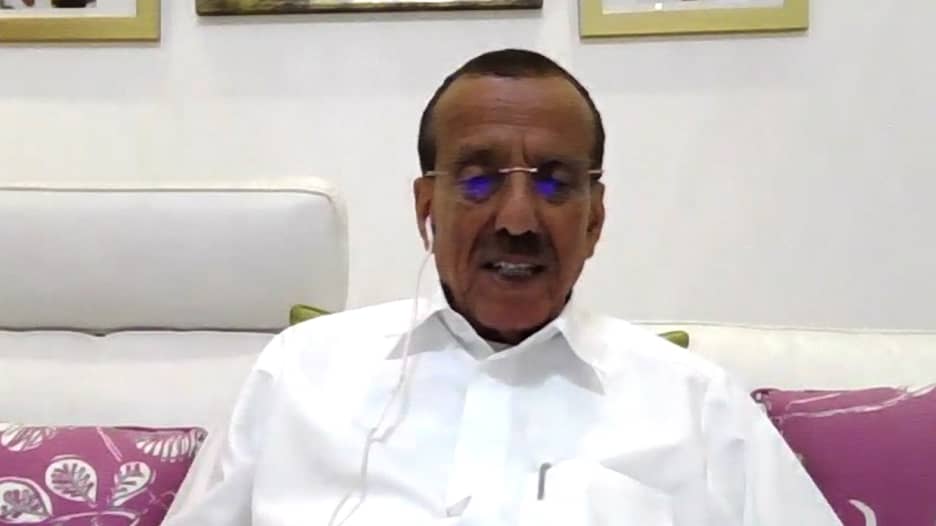 خلف الحبتور مخاطبًا ترامب بشأن الحرب على إيران: لا يمكنك أخذ كل شيء بالقوة