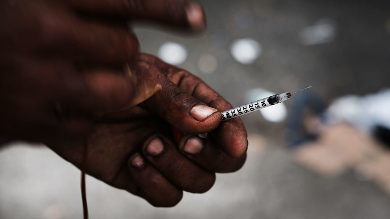 أمريكا: ارتفاع معدل وفيات الجرعات الزائدة من المخدرات خلال الجائحة.. من هي المجموعات الأكثر تأثرًا؟