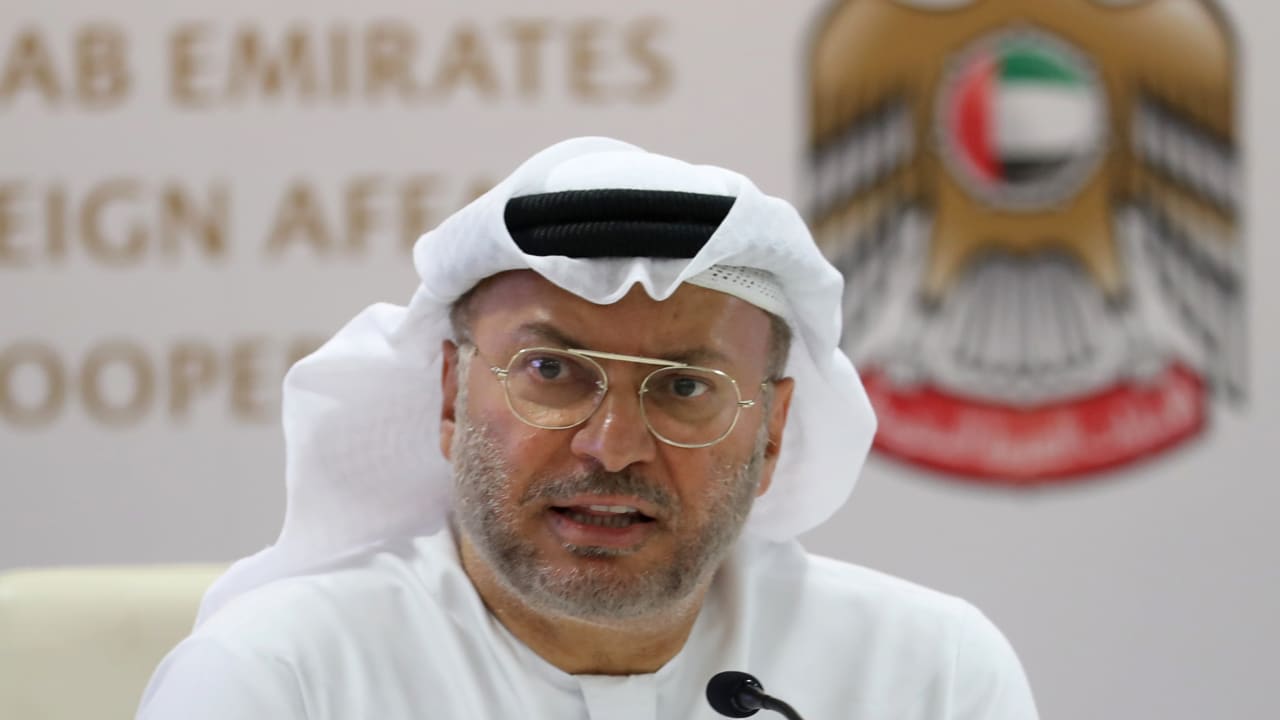 قرقاش: الأحداث أثبتت صحة رأي وزير خارجية الإمارات عن التطرف السياسي في أوروبا