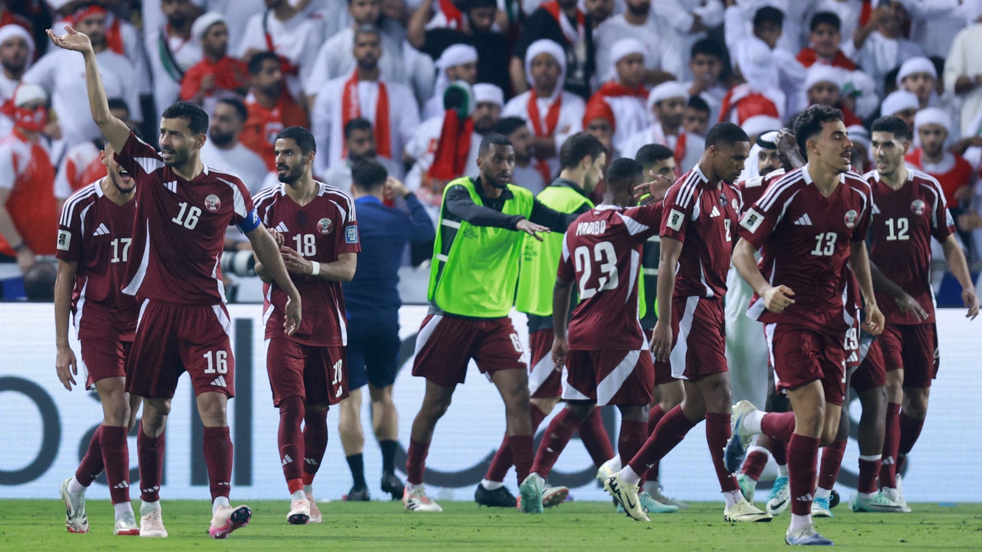 قطر تفوز على الإمارات وتتأهل إلى كأس العالم 2026