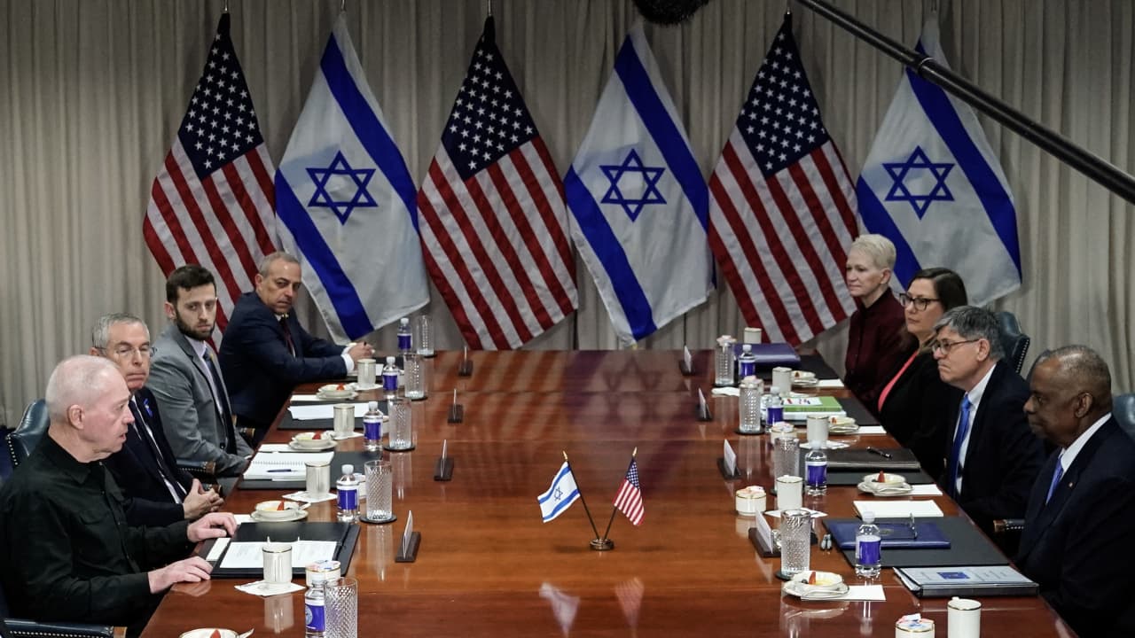مصدر يوضح ما طلبه وزير دفاع أمريكا من نظيره الإسرائيلي بشأن الرد على إيران