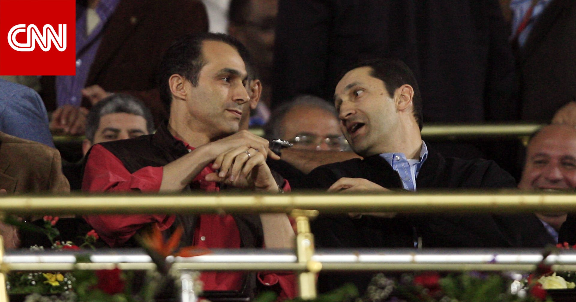 مصر.. هكذا رد علاء مبارك "ساخرا" على طلب "ينفع تمسك البلد ونشيلك بثورة؟" من إحدى متابعاته