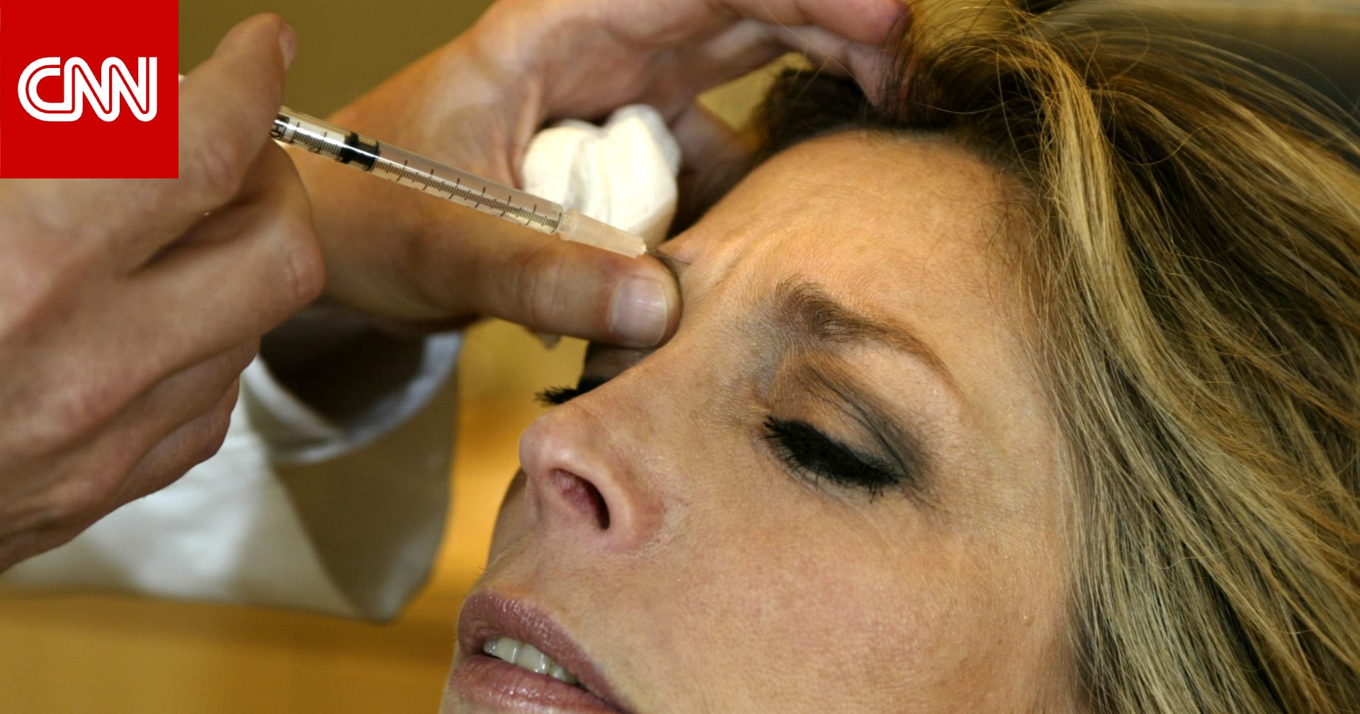 ليس فيلر أو بوتوكس.. كيف يفتح هذا العلاج مسارًا جديدًا في تجديد البشرة؟ 