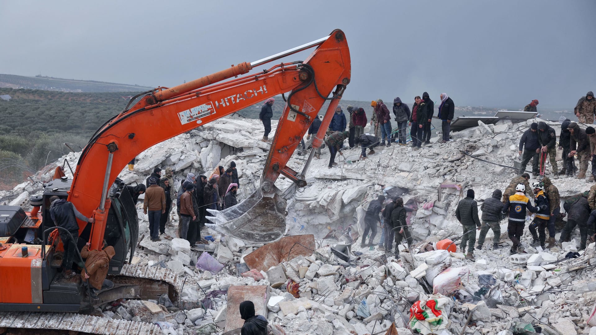 الحكومة السورية توافق على إرسال مساعدات لمناطق المعارضة المتضررة بالزلزال