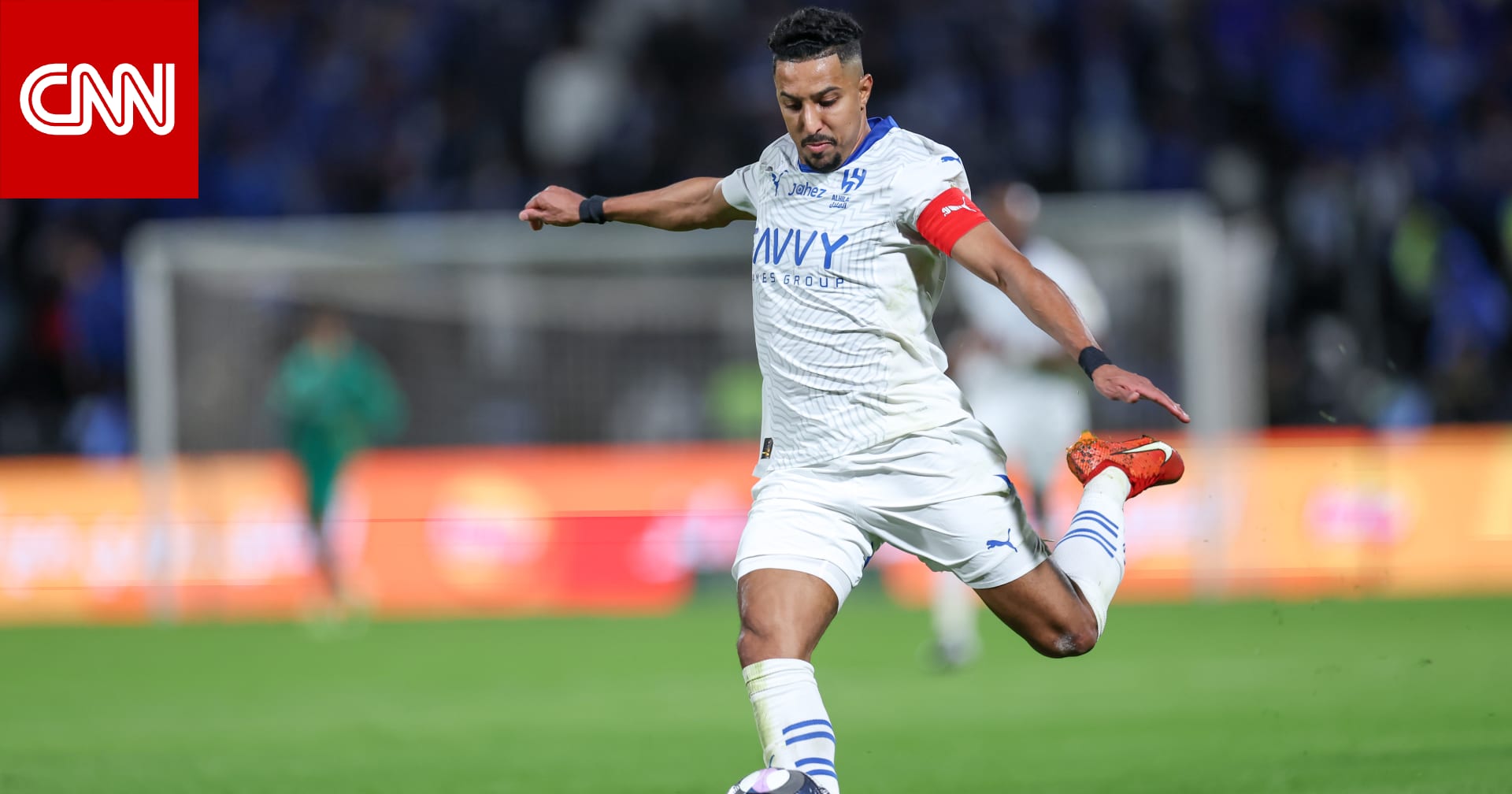 الدوري السعودي.. تصرف من سالم الدوسري تجاه مدربه محمد الشلهوب يخطف الأنظار